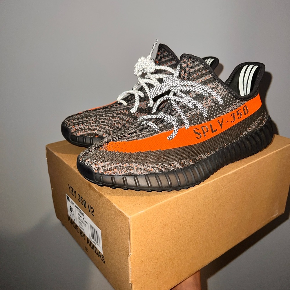 YEEZY BOOST 350 V2